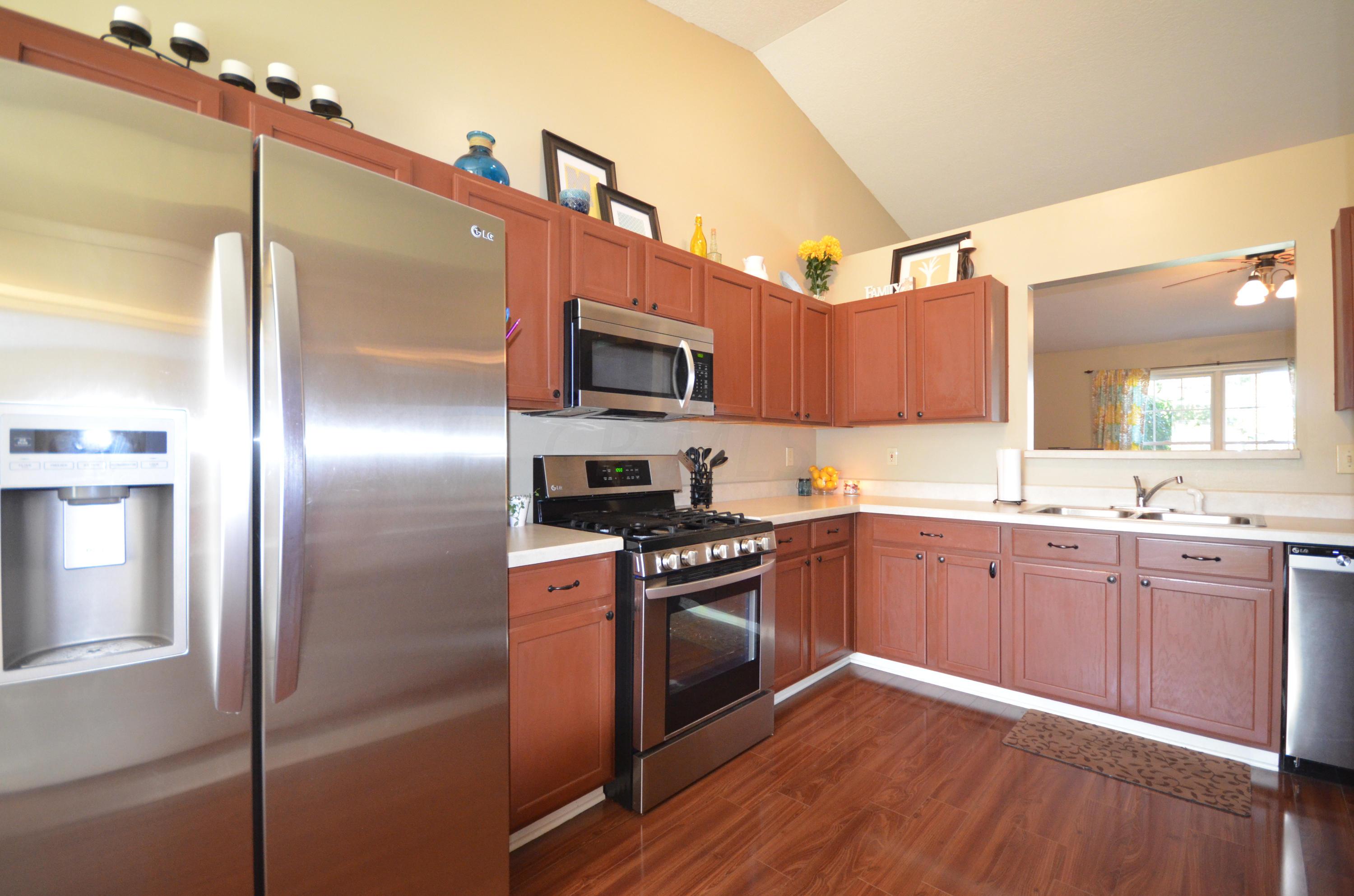 406 Ruffin Drive Galloway, OH 43119 - Photo 8 of 45 Gallery Image 8