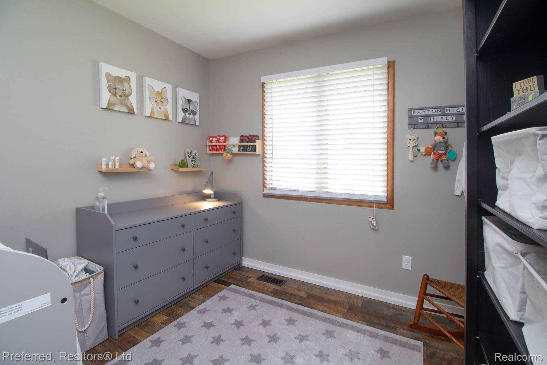 42449 Hanford Road Canton, MI 48187 - Photo 16 of 38 BEDROOM