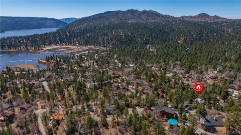 $599,000 | 39563 Raccoon Drive, Fawnskin, CA 92333