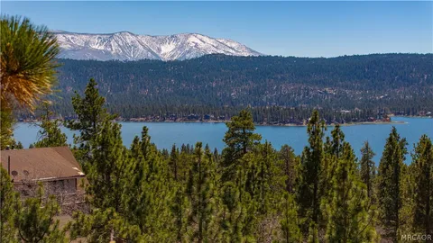 $599,000 | 39563 Raccoon Drive, Fawnskin, CA 92333