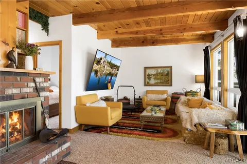 $599,000 | 39563 Raccoon Drive, Fawnskin, CA 92333