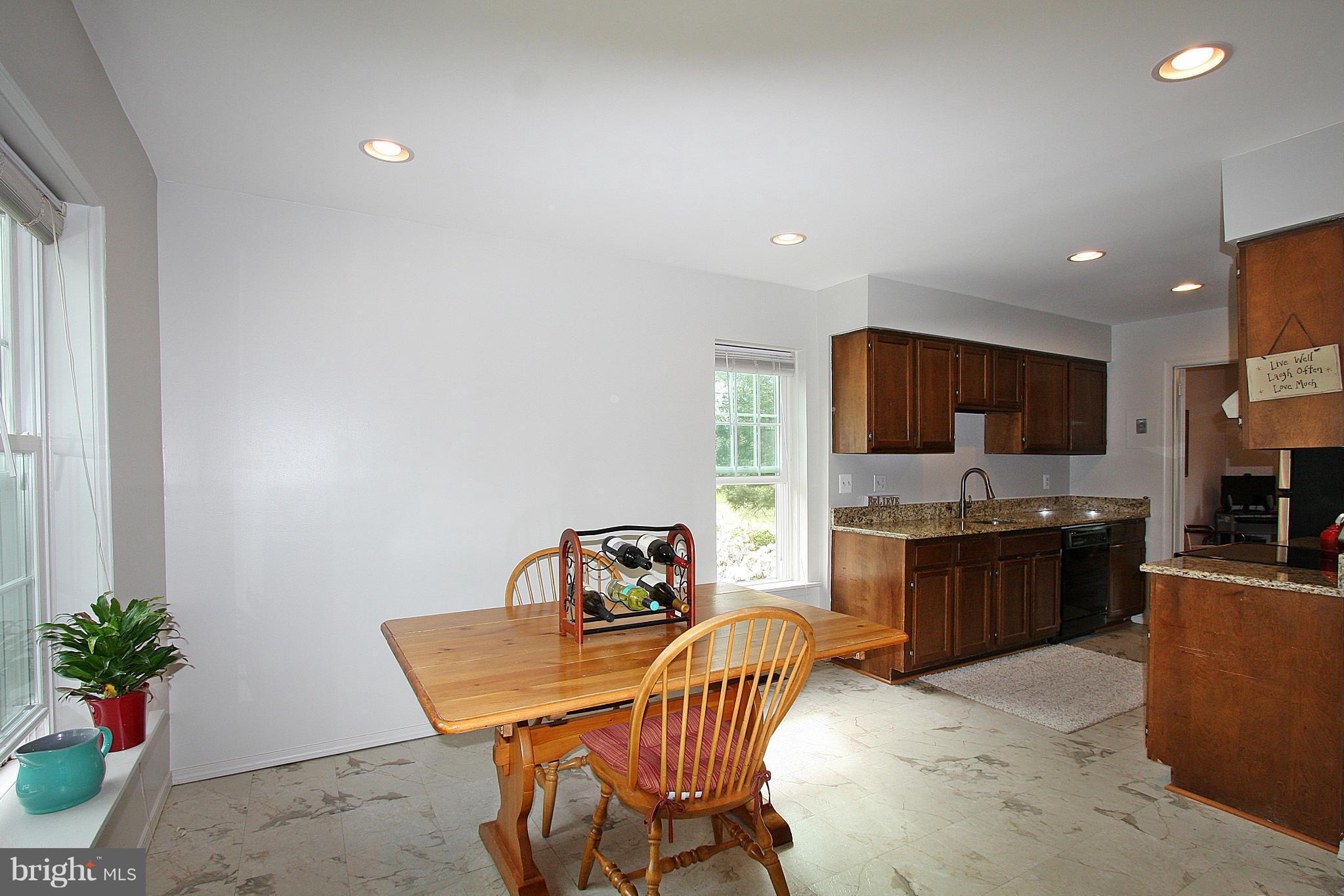 2190 Golf Course Drive Reston, VA 20191 - Photo 14 of 29 Kitchen