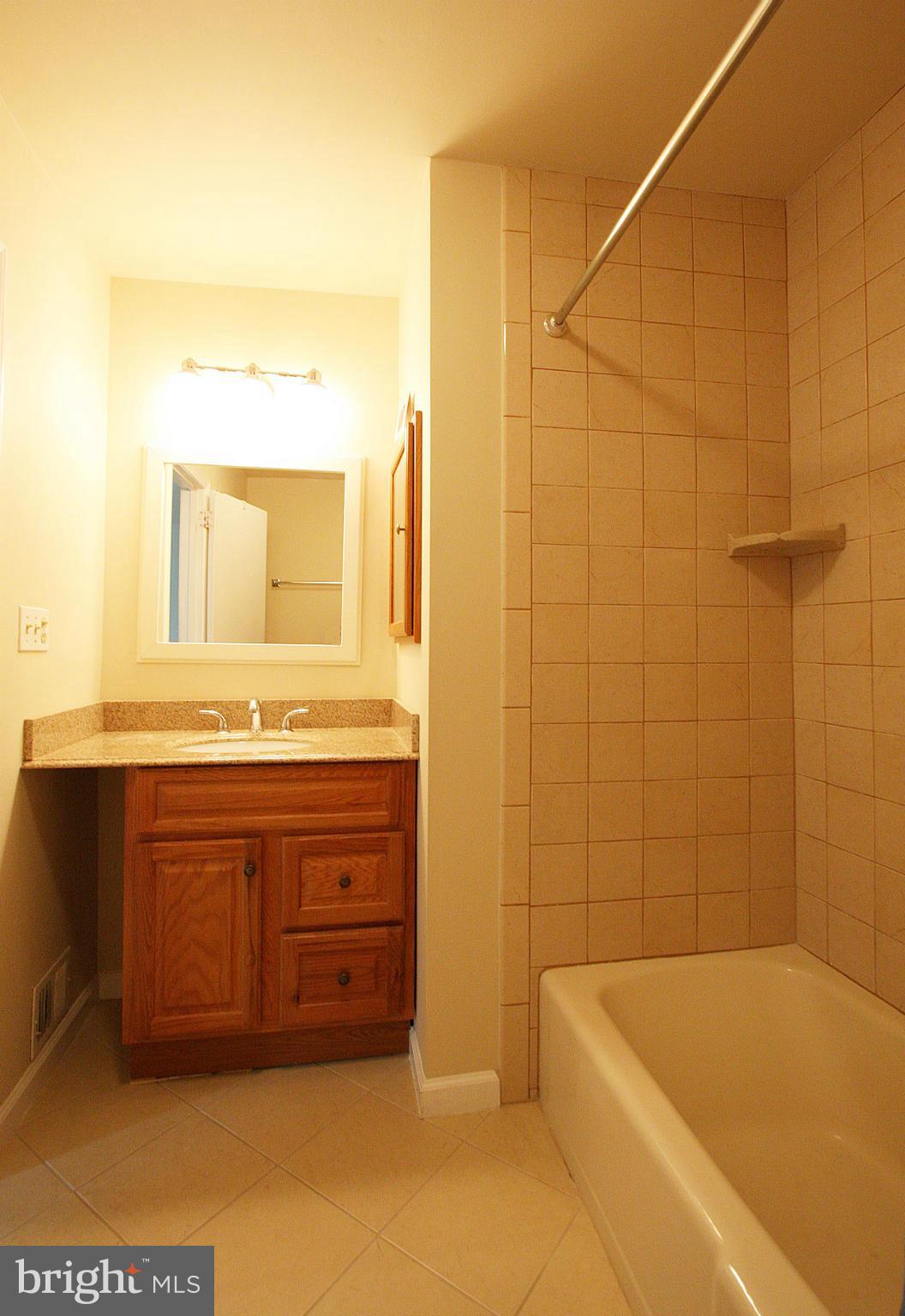 2190 Golf Course Drive Reston, VA 20191 - Photo 20 of 29 UL Full Bath