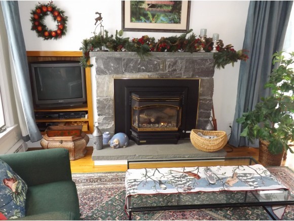 807 Murphys Road, Unit D Hartford, VT 05059 - Photo 19 of 22 Gallery Image 19