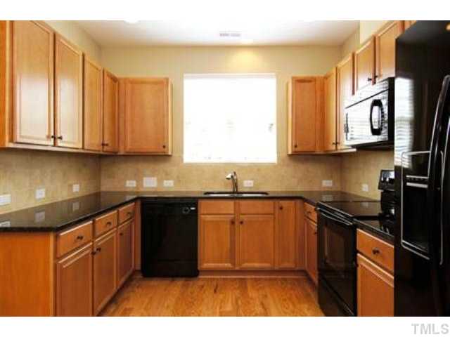 748 Wickham Ridge Road, Unit 115 Apex, NC 27539 - Photo 5 of 25 (Photo of like design. Colors/selections may vary - ask onsite agent for details.)