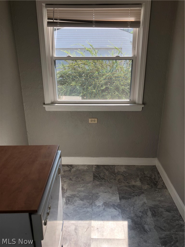 1109 Avondale Road Cleveland, OH 44121 - Photo 14 of 33 Gallery Image 14