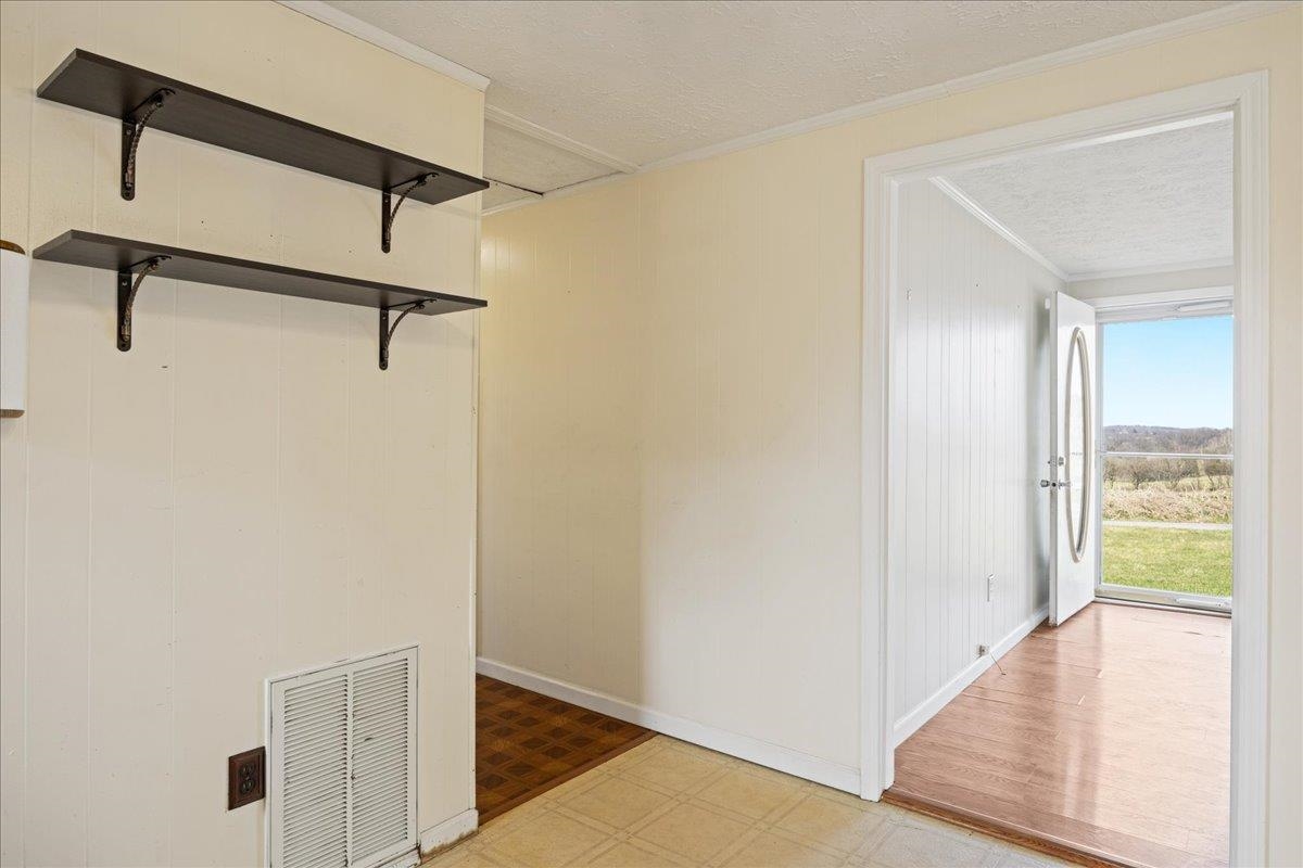 1257 Lacey Spring Road Harrisonburg, VA 22802 - Photo 12 of 30 Gallery Image 12