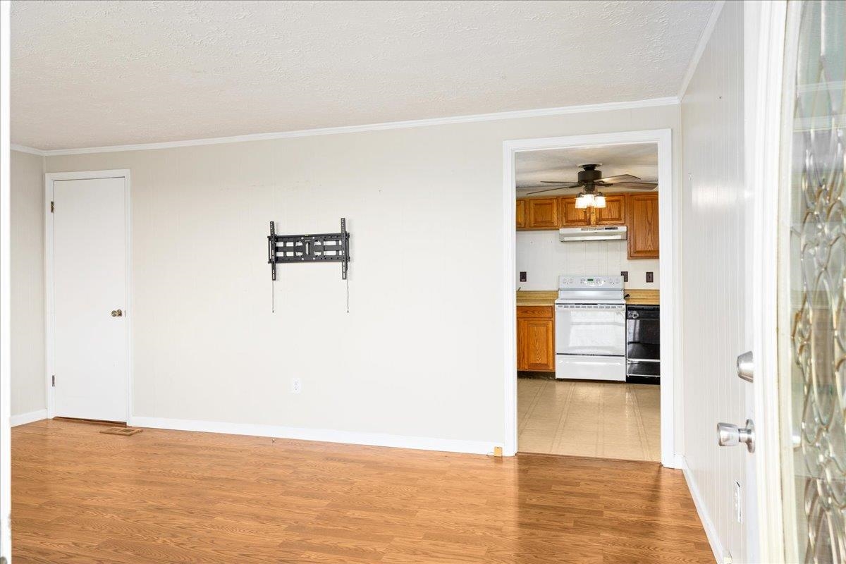 1257 Lacey Spring Road Harrisonburg, VA 22802 - Photo 4 of 30 Gallery Image 4