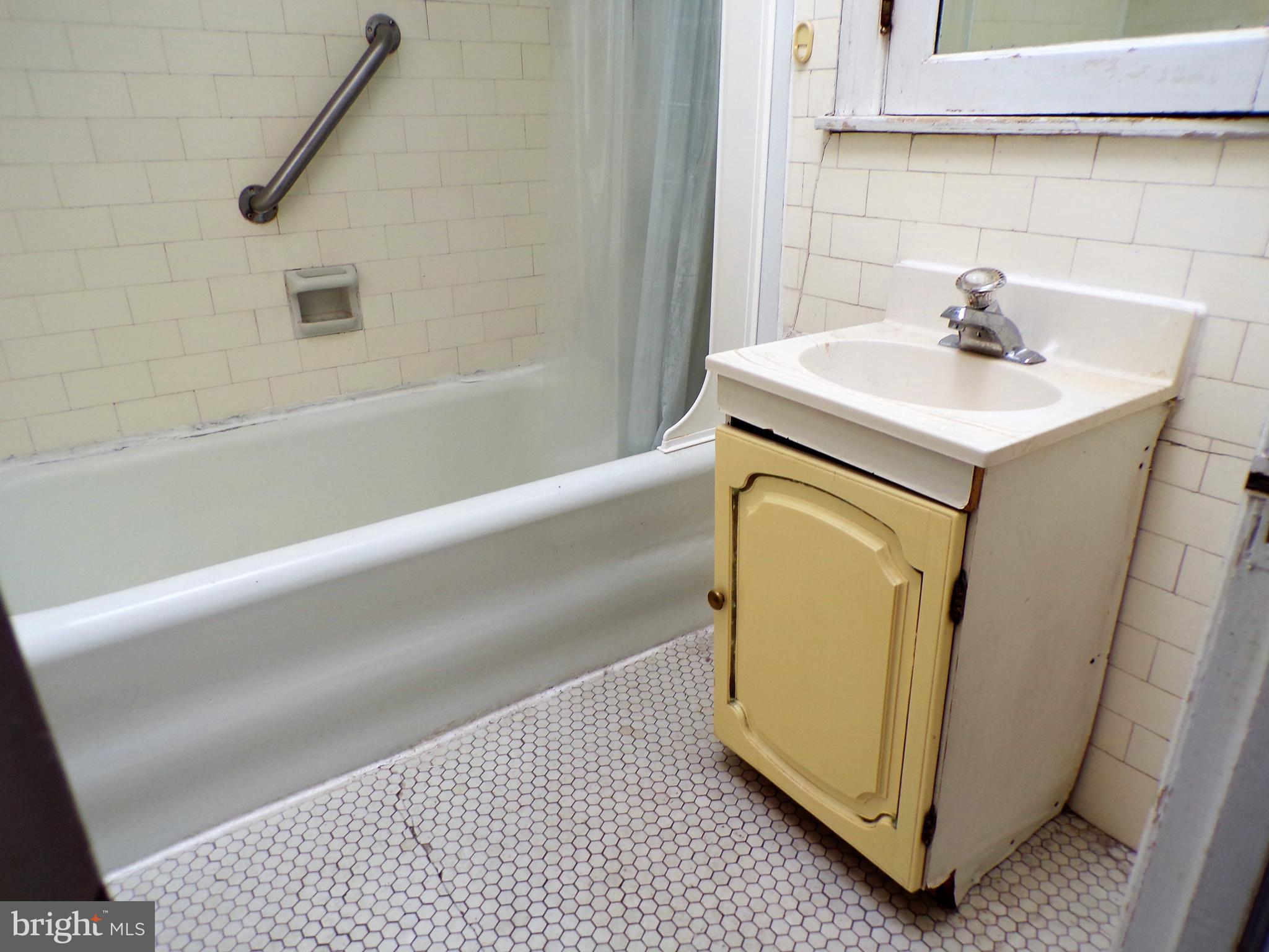 31 Sunshine Road Upper Darby, PA 19082 - Photo 13 of 22