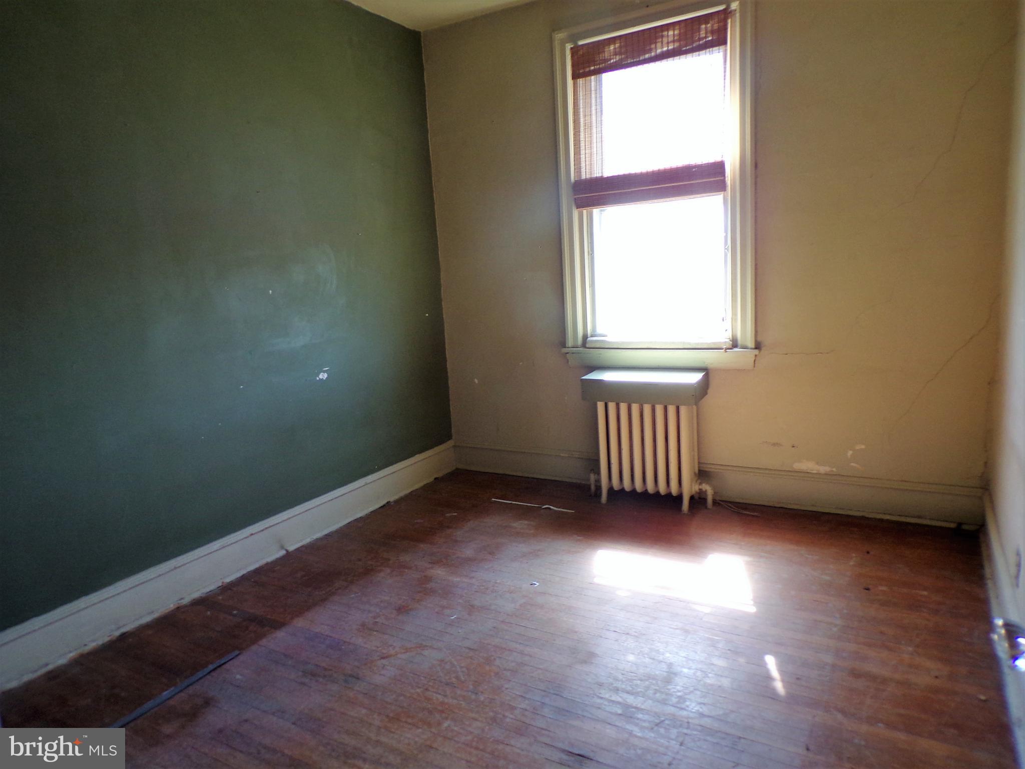 31 Sunshine Road Upper Darby, PA 19082 - Photo 17 of 22