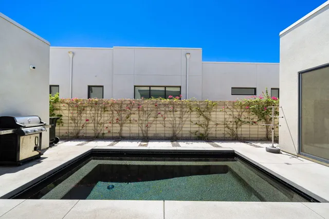 $950,000 | 584 Fountain Drive, Palm Springs, CA 92262