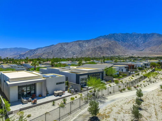 $950,000 | 584 Fountain Drive, Palm Springs, CA 92262