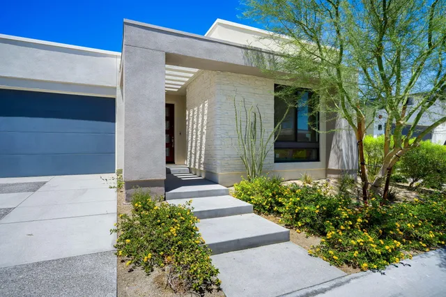 $950,000 | 584 Fountain Drive, Palm Springs, CA 92262