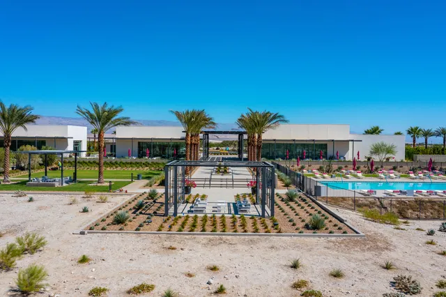 $950,000 | 584 Fountain Drive, Palm Springs, CA 92262