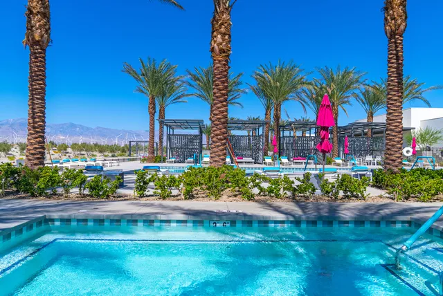 $950,000 | 584 Fountain Drive, Palm Springs, CA 92262