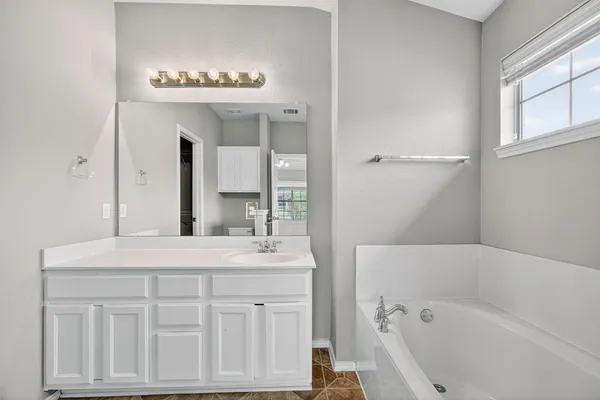 $240,000 | 1310 West Parmer Lane, Unit 6C/601, Austin, TX 78727