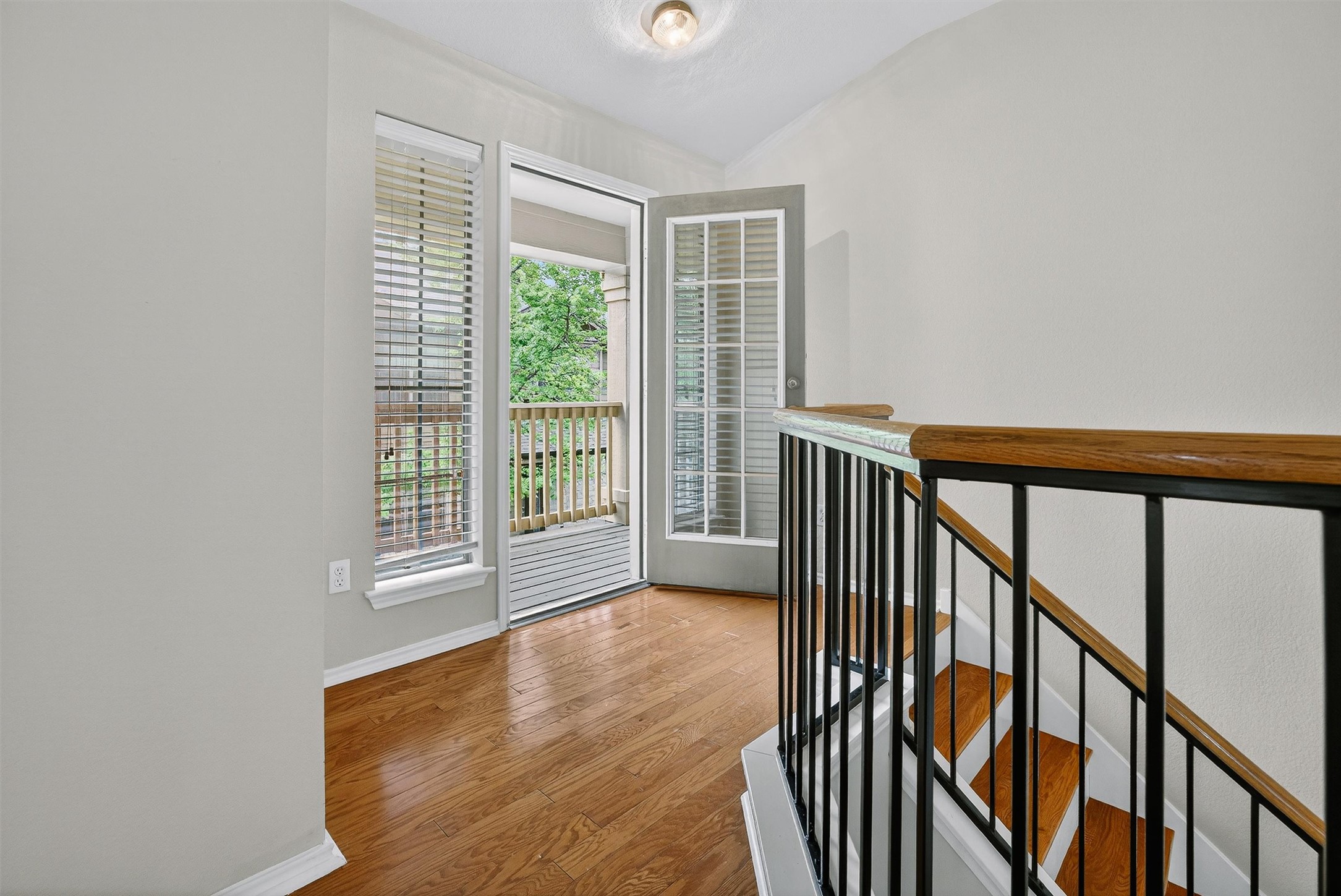 1310 West Parmer Lane, Unit 601 Austin, TX 78727 - Photo 5 of 40 a view of an entryway with wooden floor
