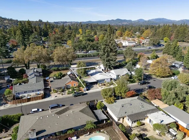 $1,009,680 | 2031 Lee Avenue, Napa, CA 94559