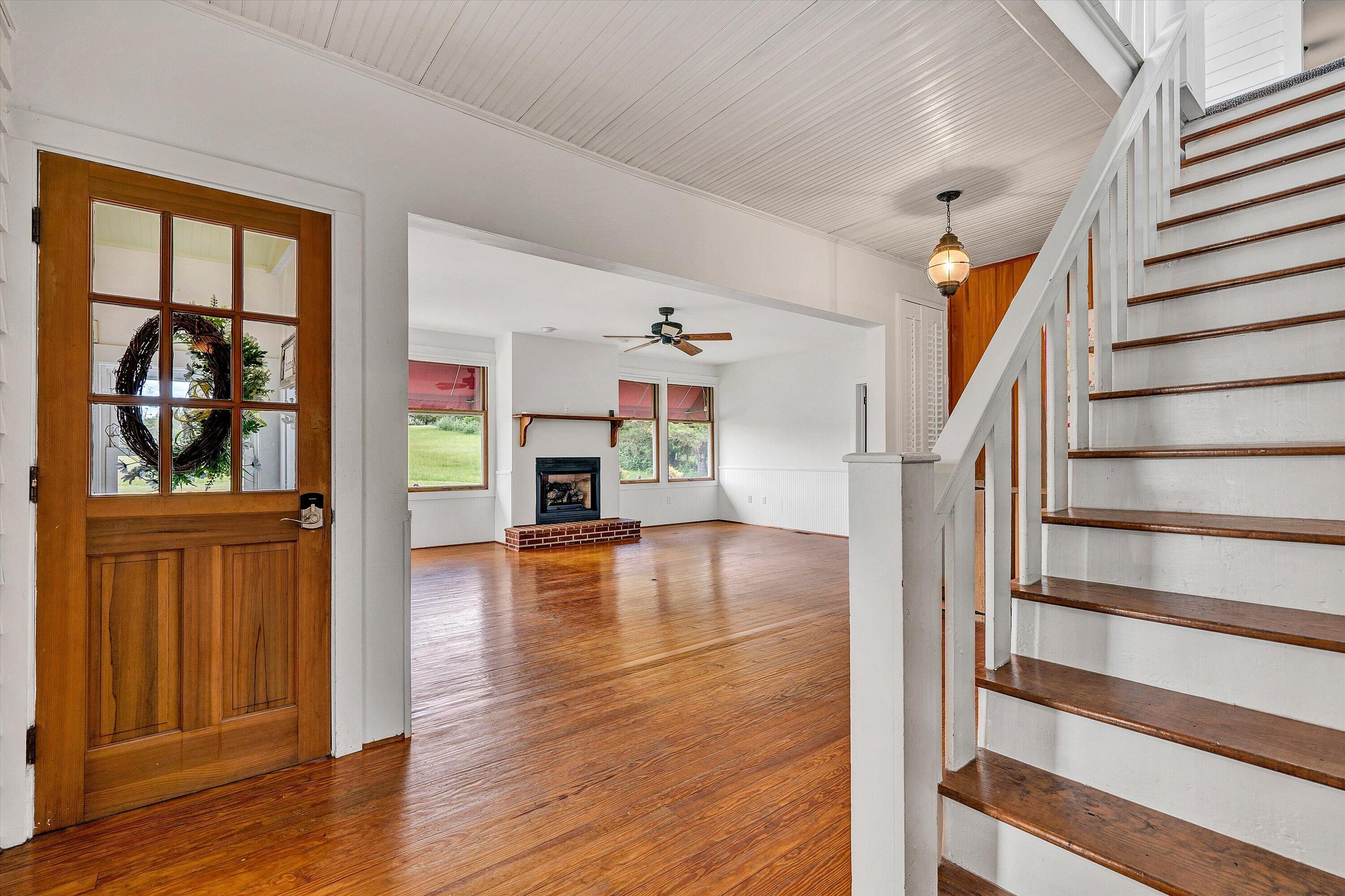 341 Springwood Road Fincastle, VA 24090 - Photo 13 of 55 a view of empty room with wooden floor and fan
