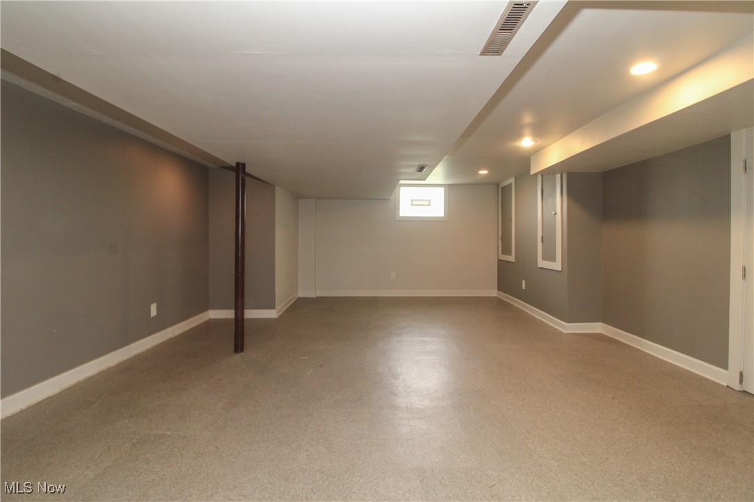 1942 Wingate Road Youngstown, OH 44514 - Photo 19 of 33 Gallery Image 19