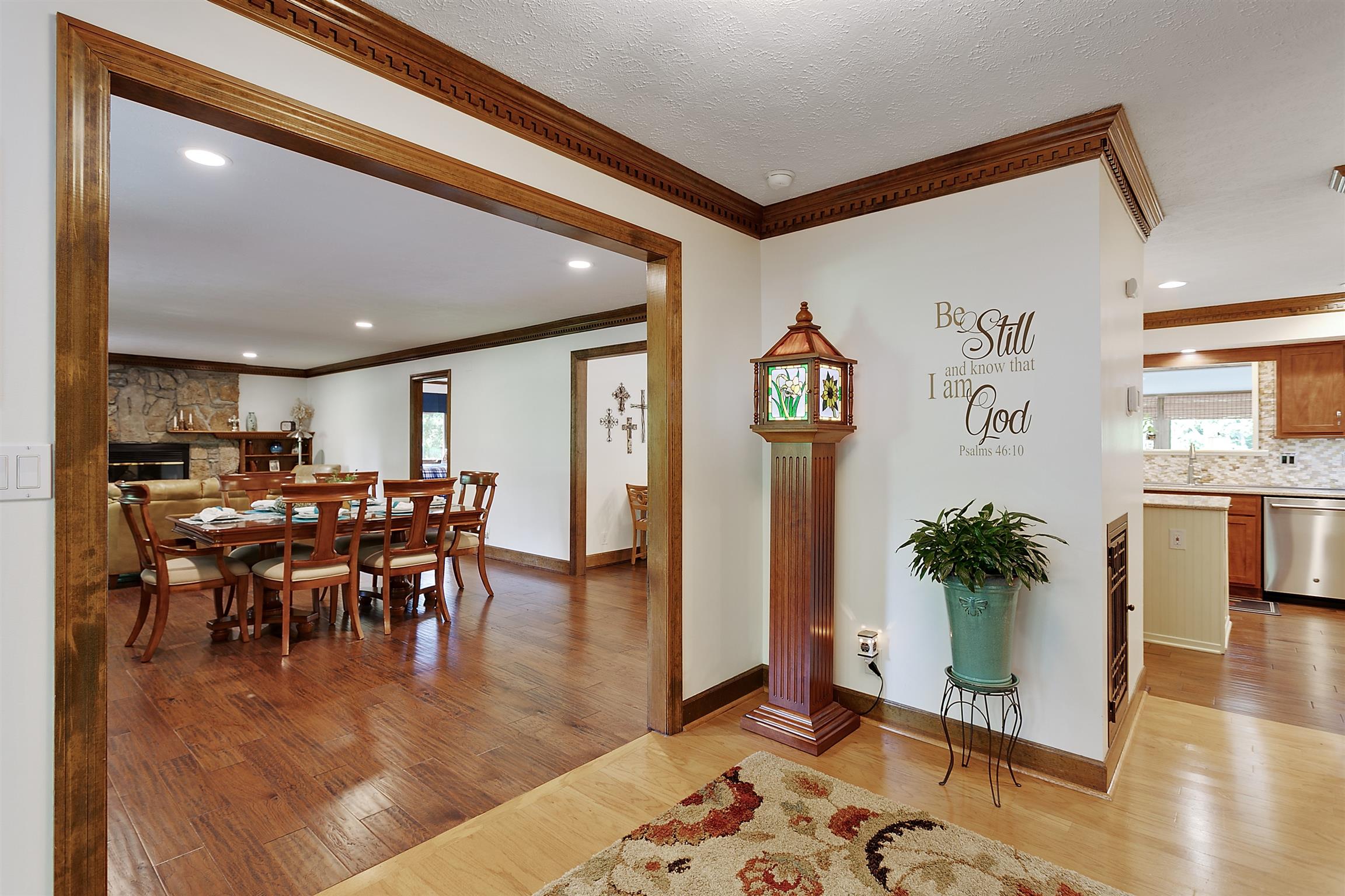 1534 Iron Bridge Road Columbia, TN 38401 - Photo 6 of 30 a living room with furniture and wooden floor