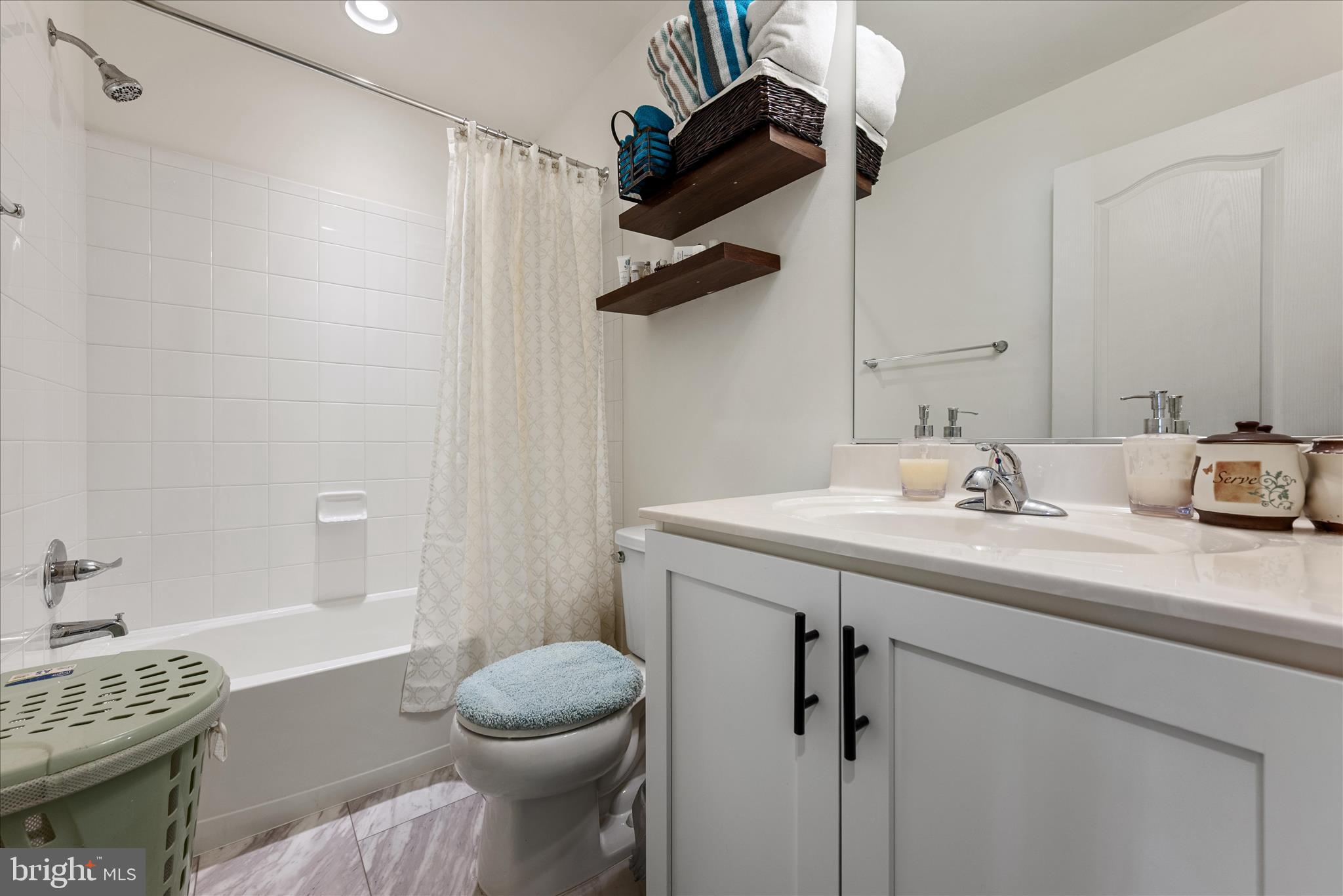 35 Mengel Road Martinsburg, WV 25403 - Photo 27 of 32 Bathroom