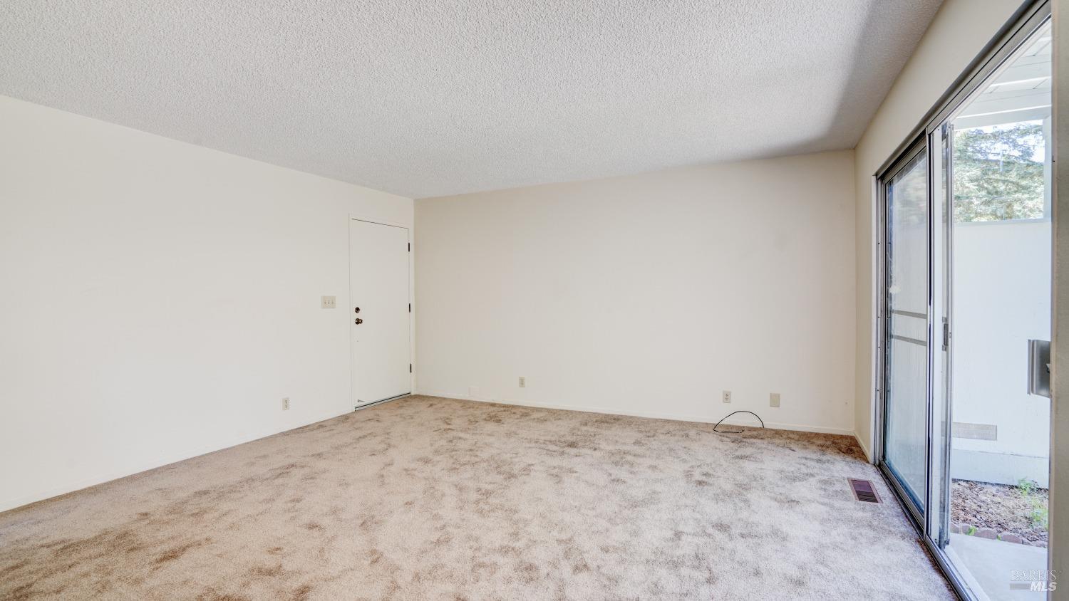 5210-5214 Fulton Road Santa Rosa, CA 95403 - Photo 44 of 60 an empty room with a natural light