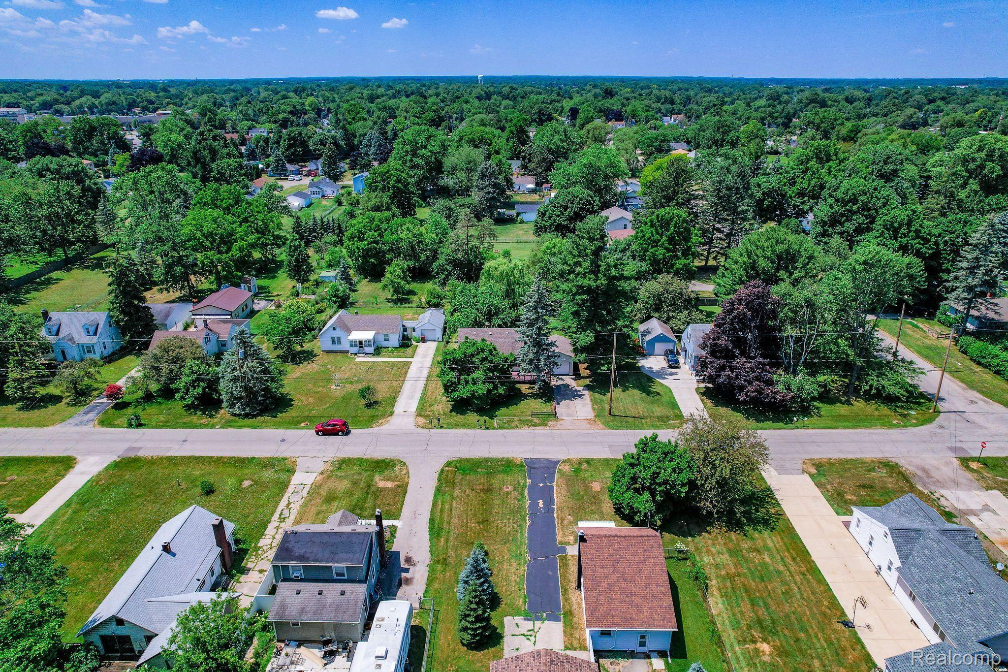 416 Stoner Road Lansing, MI 48917 - Photo 16 of 22 Gallery Image 16