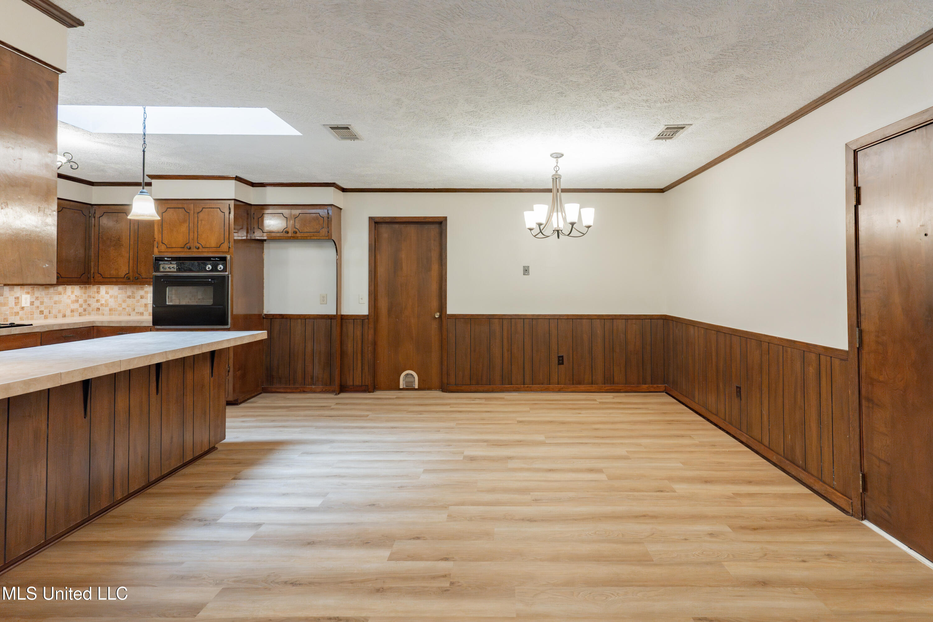 504 Hampton Street Clinton, MS 39056 - Photo 12 of 69 17-DiningArea