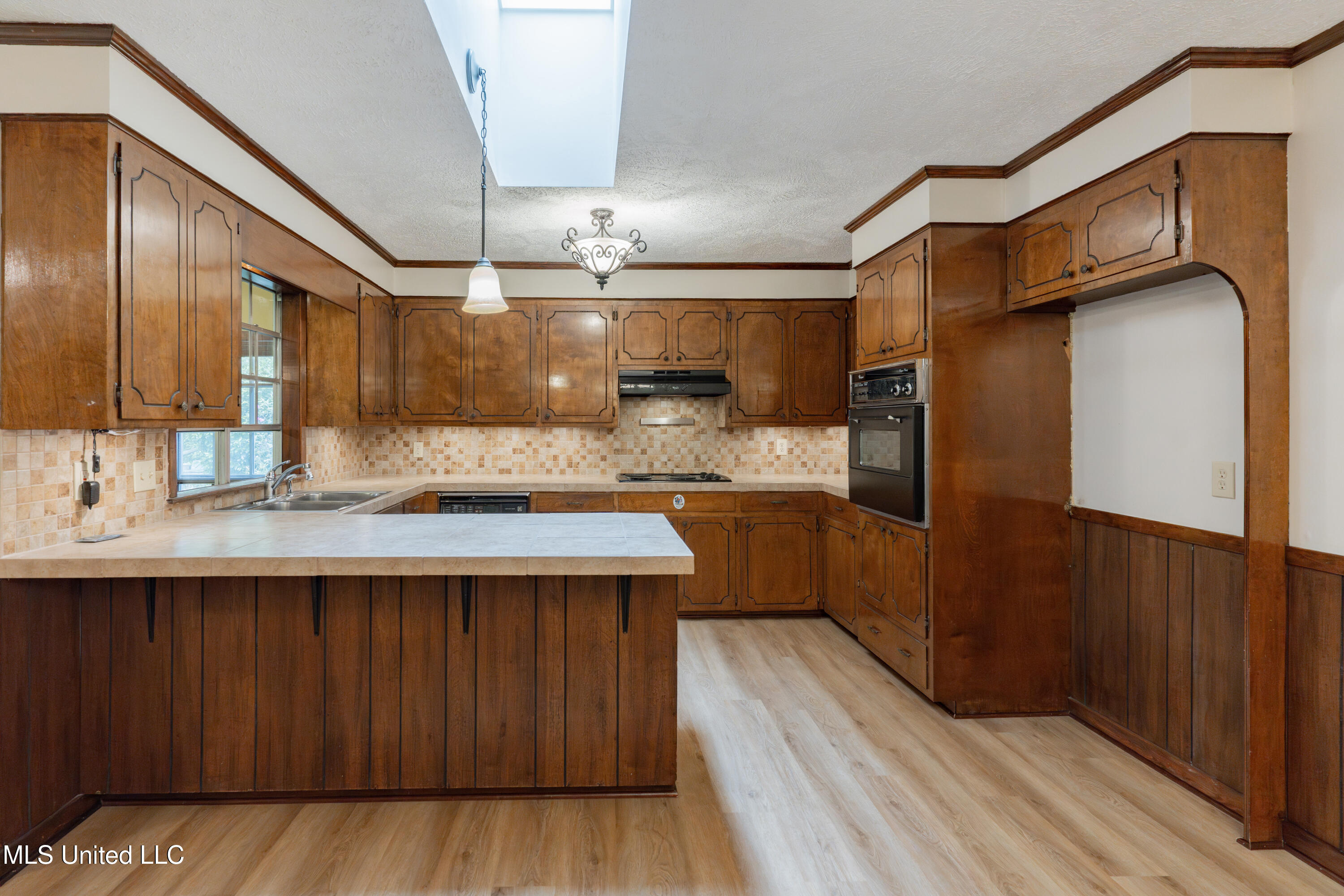 504 Hampton Street Clinton, MS 39056 - Photo 15 of 69 20-Kitchen