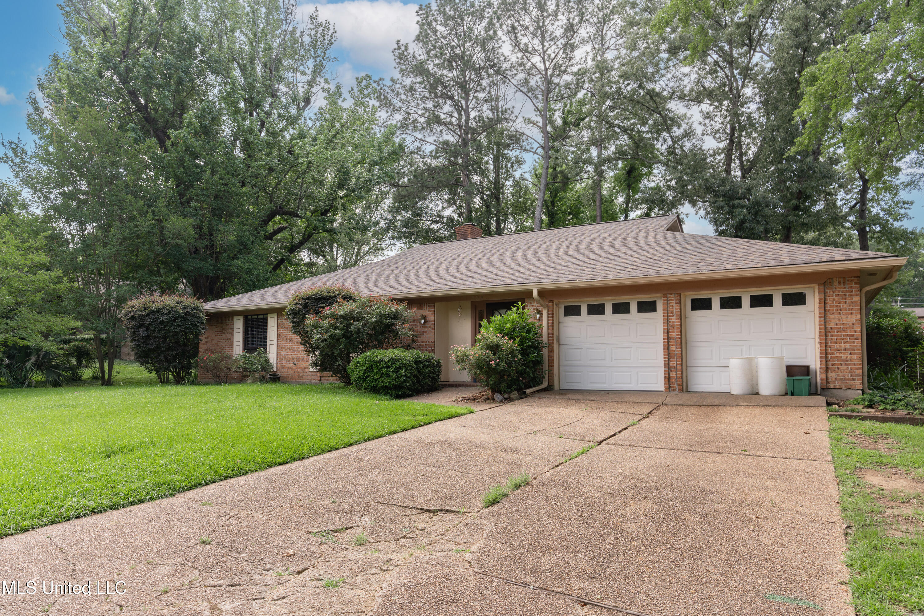 504 Hampton Street Clinton, MS 39056 - Photo 4 of 69 4-Front