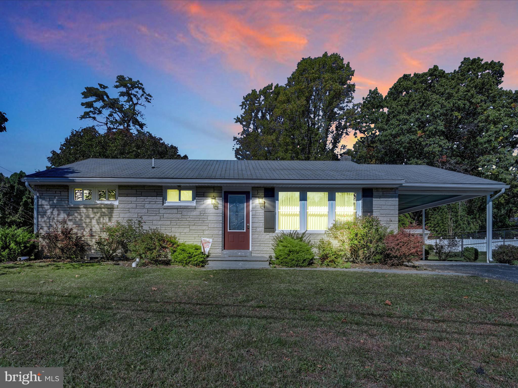 1398 Ridge Road Lebanon, PA 17046 - Photo 2 of 27 Twilight