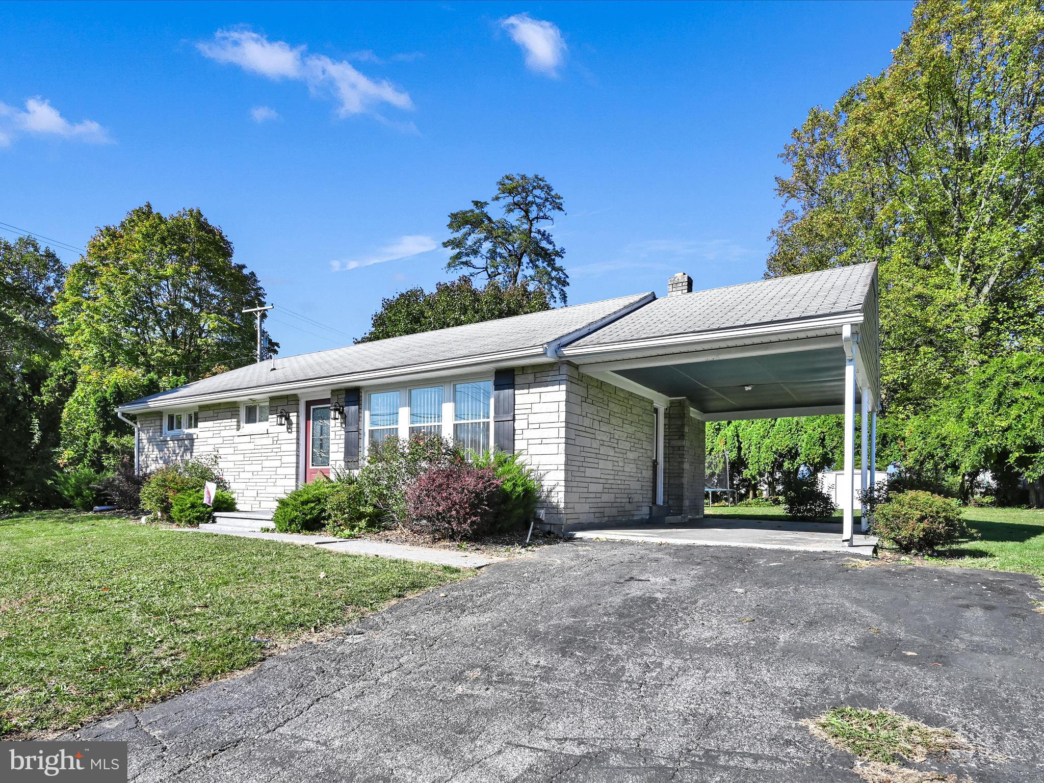 1398 Ridge Road Lebanon, PA 17046 - Photo 3 of 27 Front