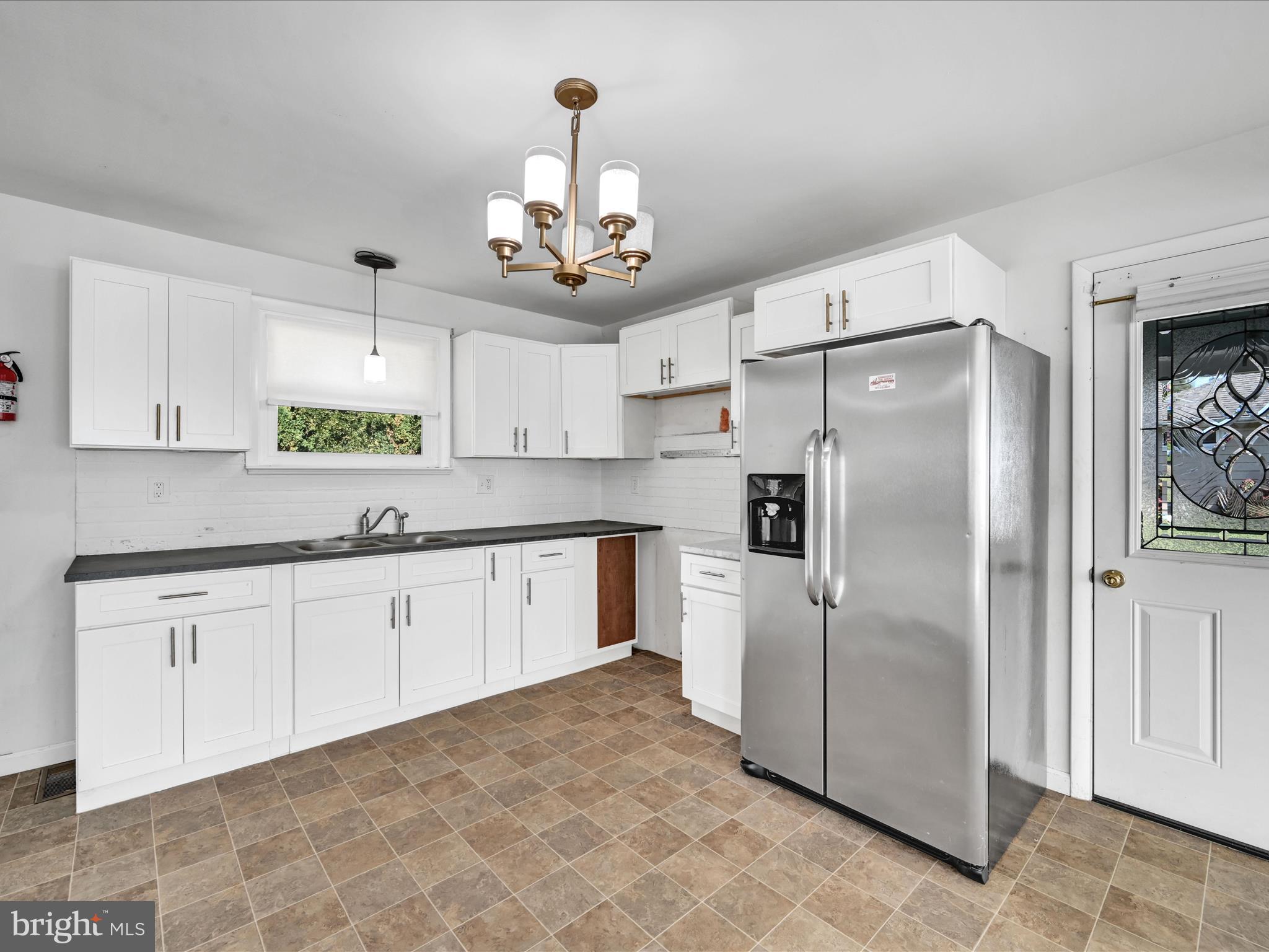1398 Ridge Road Lebanon, PA 17046 - Photo 7 of 27 Kitchen
