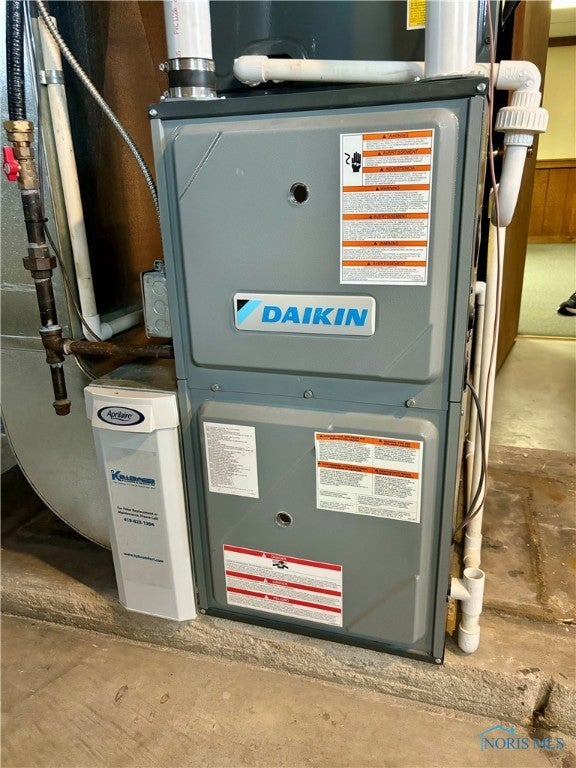 5536 Corduroy Road Oregon, OH 43616 - Photo 36 of 50 11/2022 New furnace.