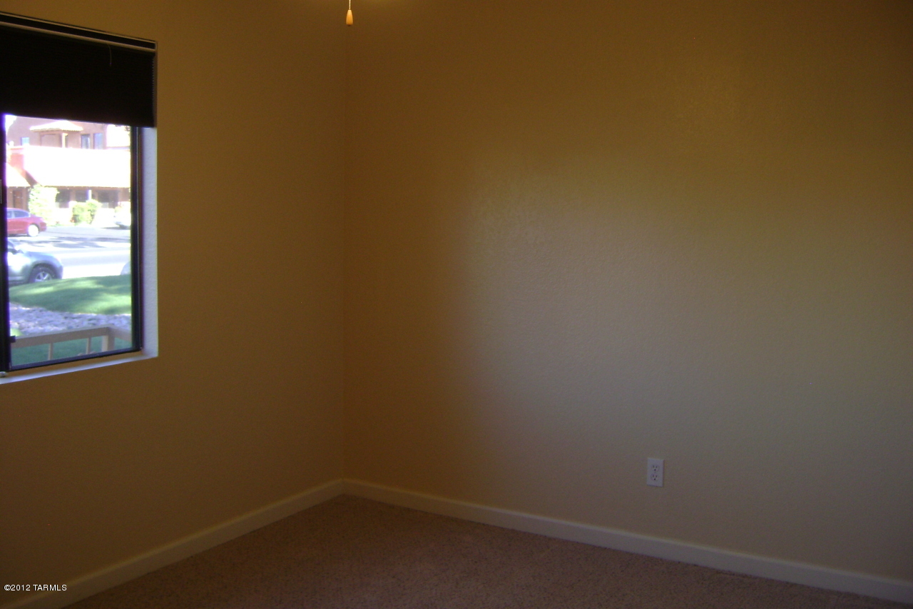 3357 North Country Club Road, Unit 11 Tucson, AZ 85716 - Photo 8 of 16 Gallery Image 8