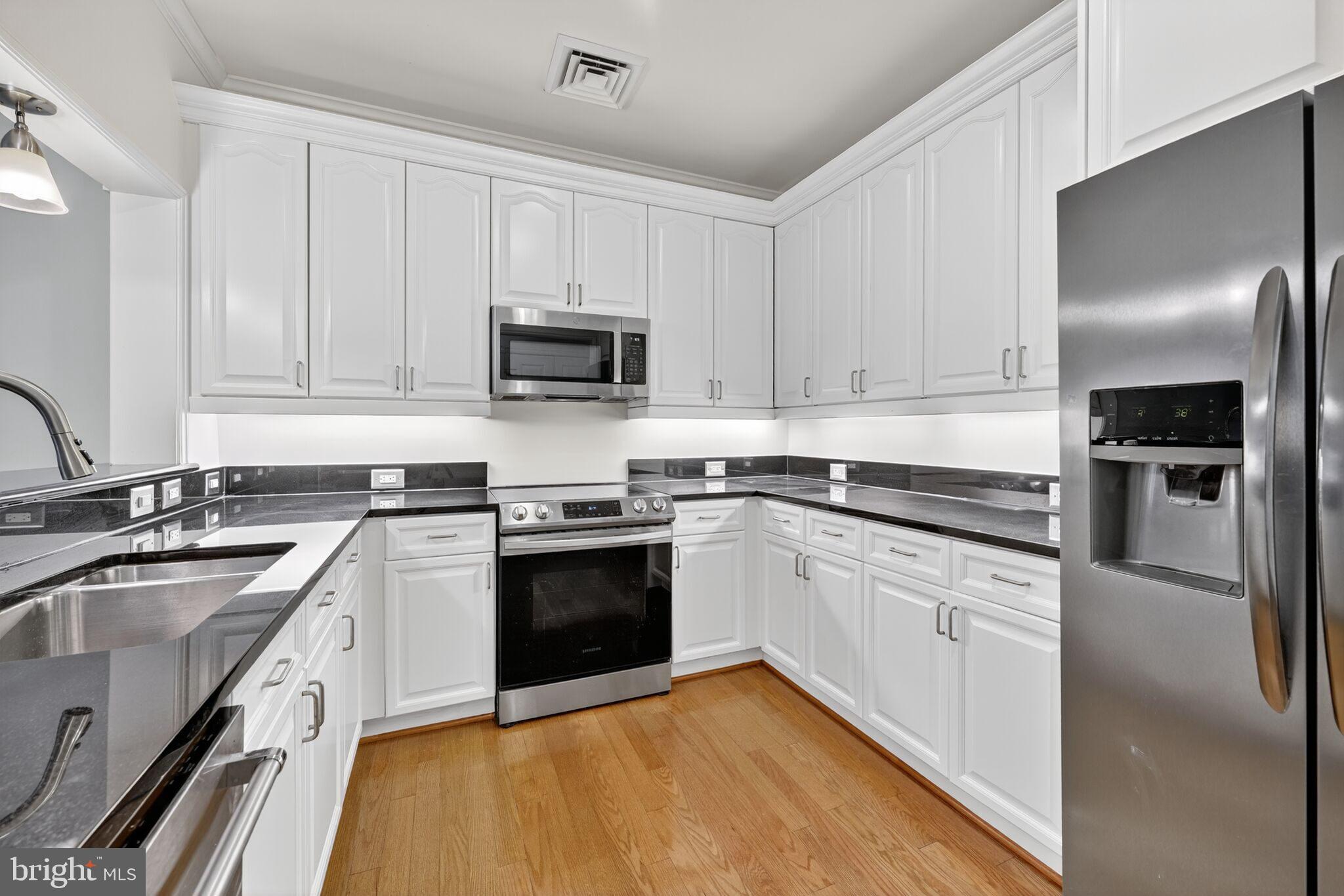 401 13th Street Northeast, Unit 203 Washington, DC 20002 - Photo 5 of 11 Updated kitchen