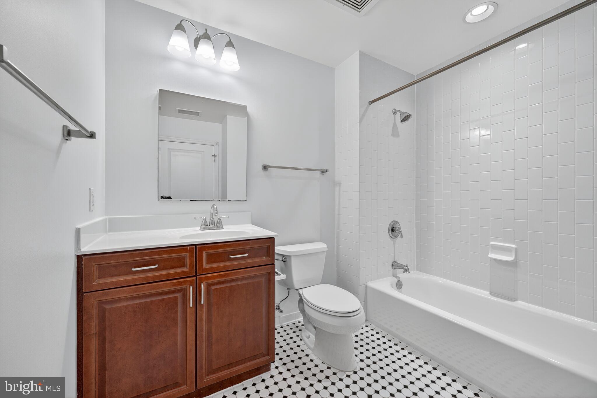 401 13th Street Northeast, Unit 203 Washington, DC 20002 - Photo 8 of 11 Bathroom