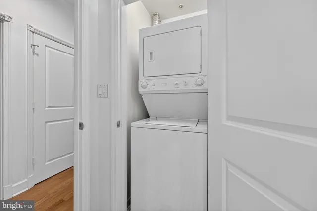 $433,000 | 401 13th Street Northeast, Unit 203, Washington, DC 20002