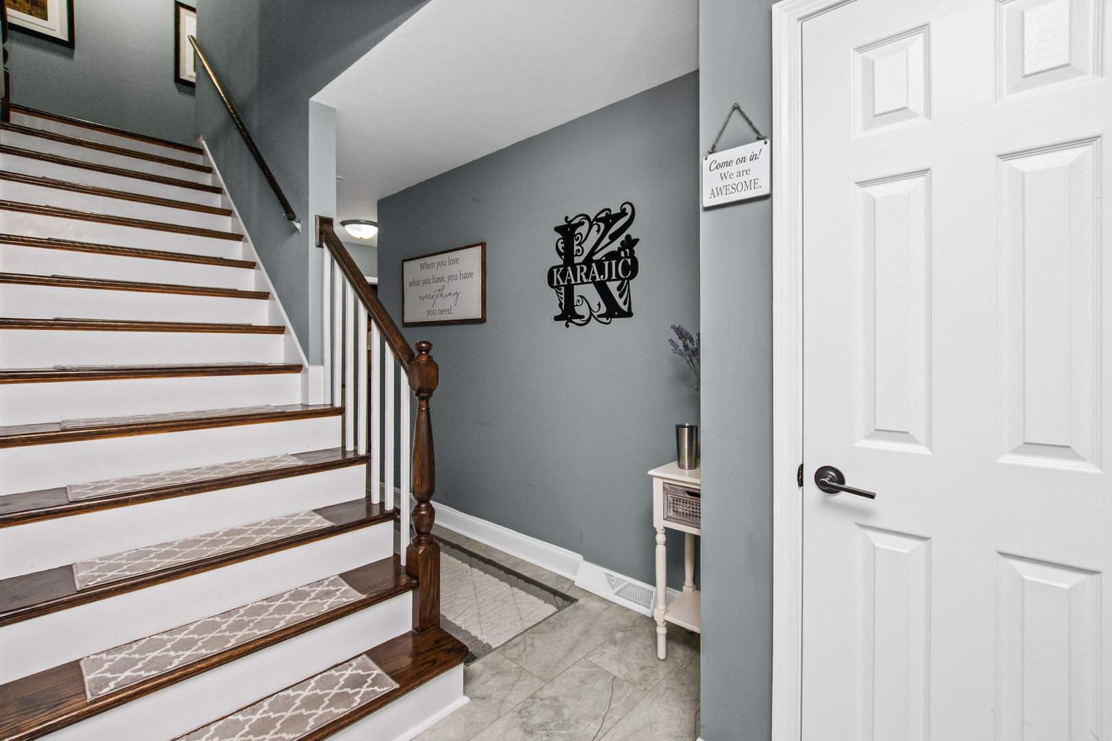 715 South Naperville Road Wheaton, IL 60189 - Photo 3 of 34 a view of entryway