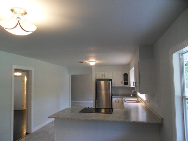 536 South Valley Road Mobile, AL 36611 - Photo 4 of 21