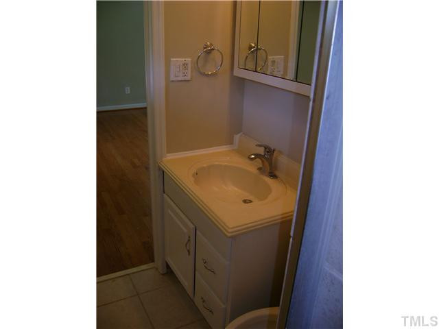 2700 Glover Road Durham, NC 27703 - Photo 13 of 20 Bathroom