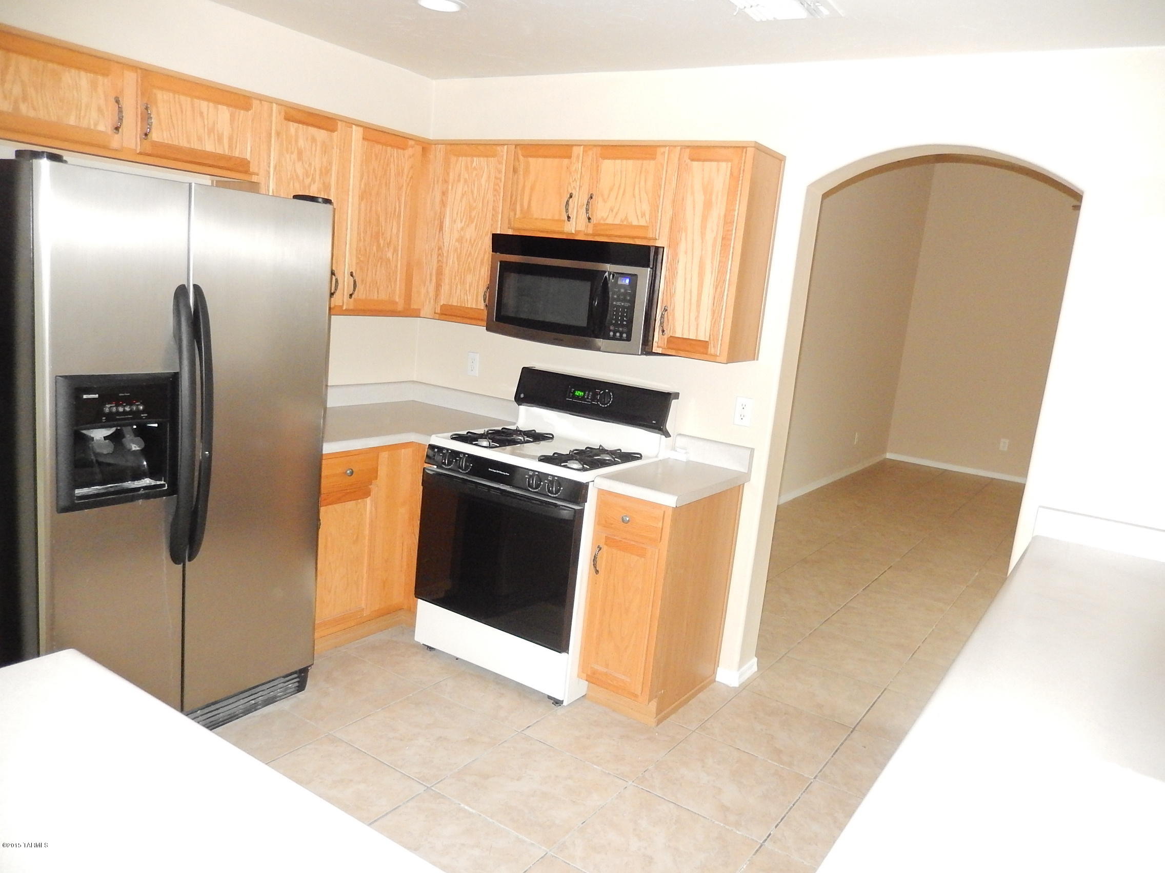 8373 East Sarnoff Ridge Loop Tucson, AZ 85710 - Photo 9 of 14
