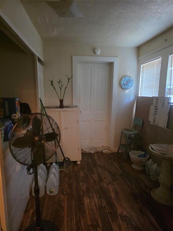 401 West Wilson Street Cleburne, TX 76033 - Photo 2 of 17 Utility Room