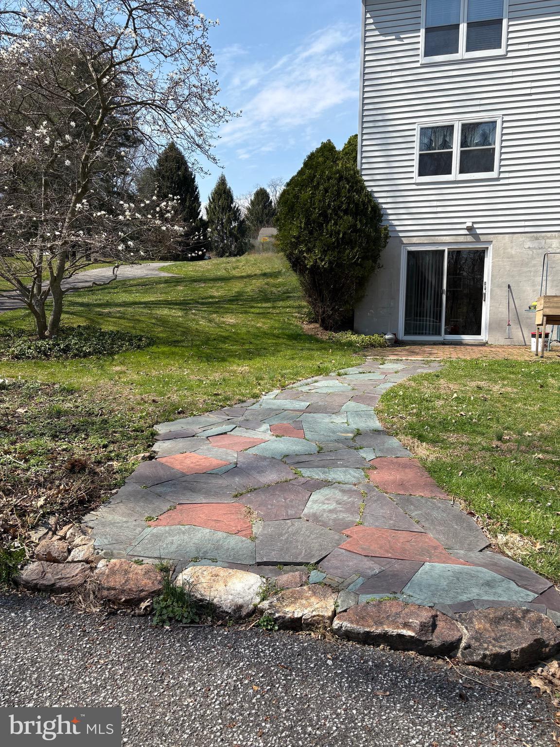 8 Briar Chase Road West Grove, PA 19390 - Photo 5 of 7