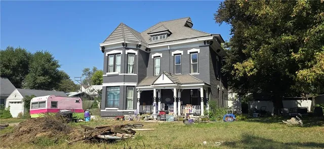 $1 | 617 Parallel Street, Atchison, KS 66002