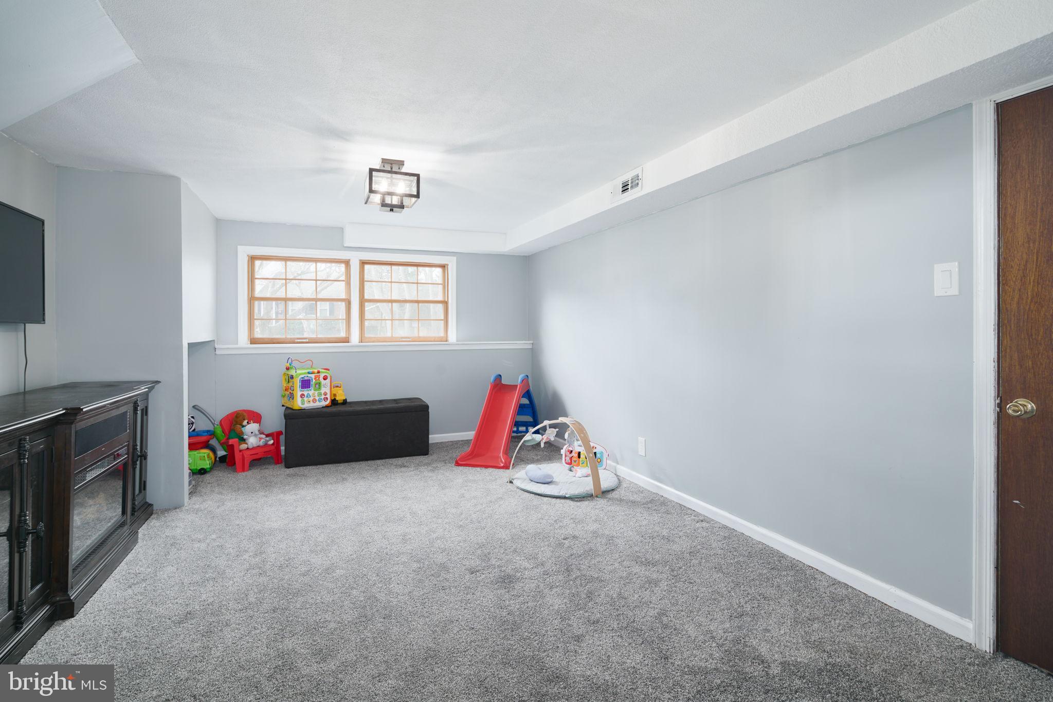 1221 Oakwood Road Haddonfield, NJ 08033 - Photo 13 of 30