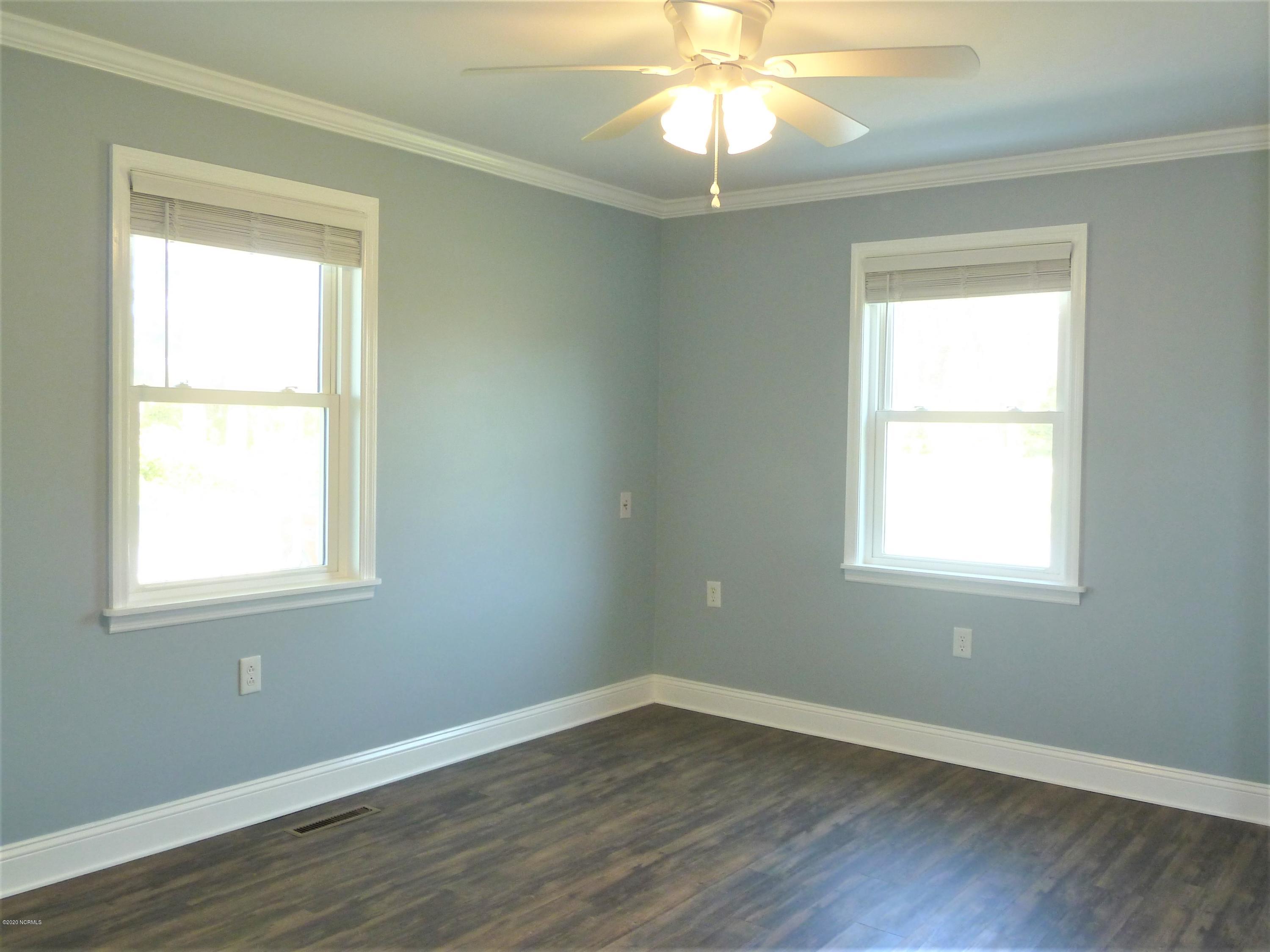 335 Sleepy Point Road Gloucester, NC 28528 - Photo 30 of 40 Bedroom 3