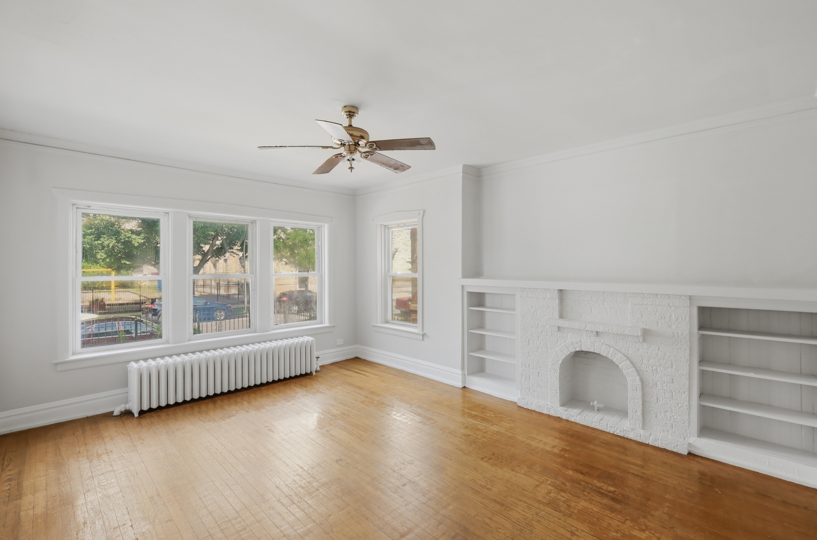 1315 North Massasoit Avenue Chicago, IL 60651 - Photo 4 of 17