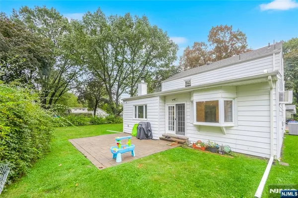 $4,900 | 99 Lambert Place, Paramus, NJ 07652